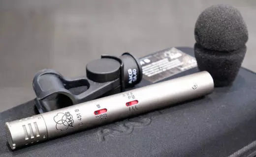 AKG - C451B - Small Diaphram Condensor 2